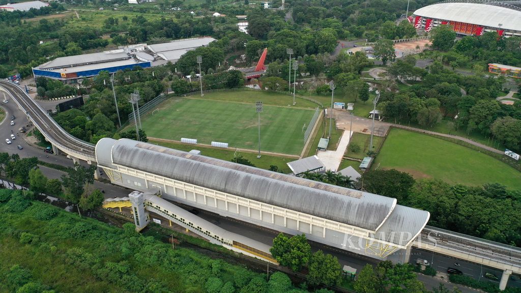 Foto udara lapangan bisbol di Kompleks Jakabaring Sport City, Palembang, Sumatera Selatan, Jumat (24/3/2023). Lapangan bisbol akan dijadikan salah satu tempat latihan Piala Dunia U-20 pada 20 Mei-11 Juni mendatang. 