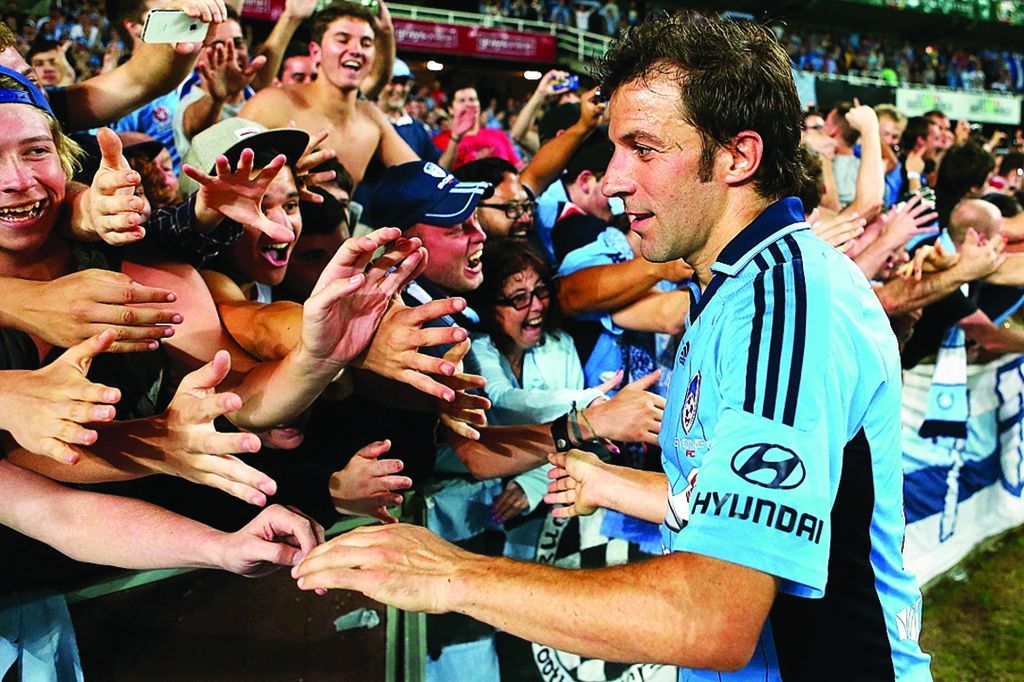 Alessandro Del Piero menemui penggemarnya saat membela Sydney FC pada 2012 lalu.