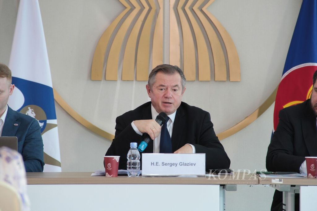 Menteri Integrasi dan Makroekonomi Komisi Ekonomi Eurasia Sergey Glaziev di Hari EAEU berlangsung di Gedung Sekretariat ASEAN, 20-21 November 2023. Ajang ini digelar sebagai bagian kerjasama ekonomi ASEAN dan Komisi Ekonomi Eurasia. 