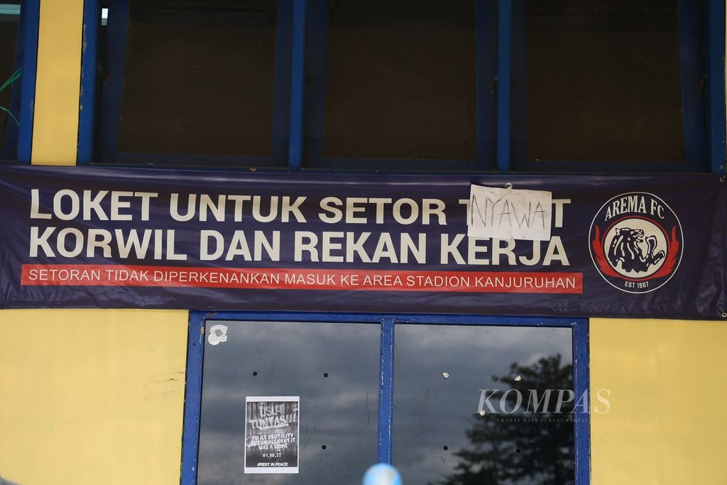 Salah satu loket di Stadion Kanjuruhan, Kepanjen, Malang, Jawa Timur, Sabtu (1/10/2022). 
