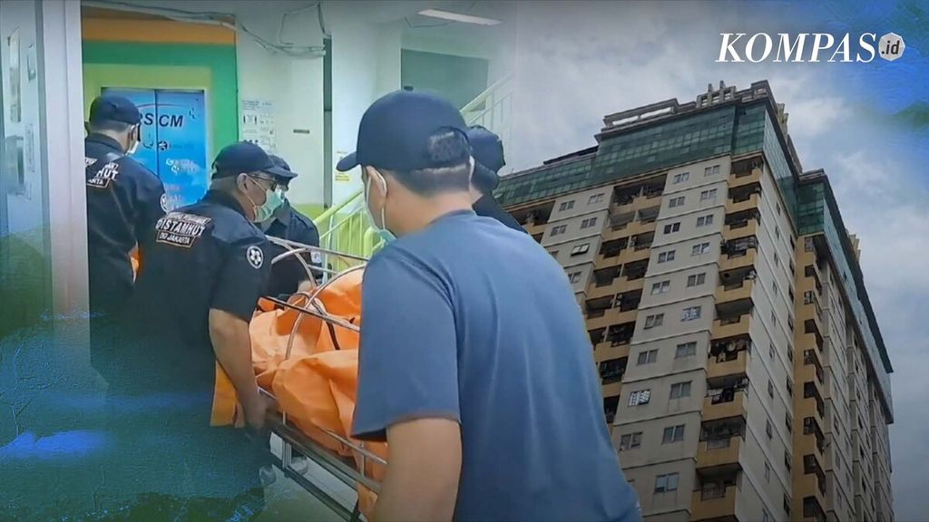 Kasus satu keluarga bunuh diri dengan cara melompat dari lantai 21 apartemen di Jakarta Utara pada Sabtu (9/3/2024) masih menyisakan misteri, terutama terkait korban anak. Mereka yang tewas dalam kasus ini berinisial AEL (52), EA (50), JL (15), dan JWA (13).