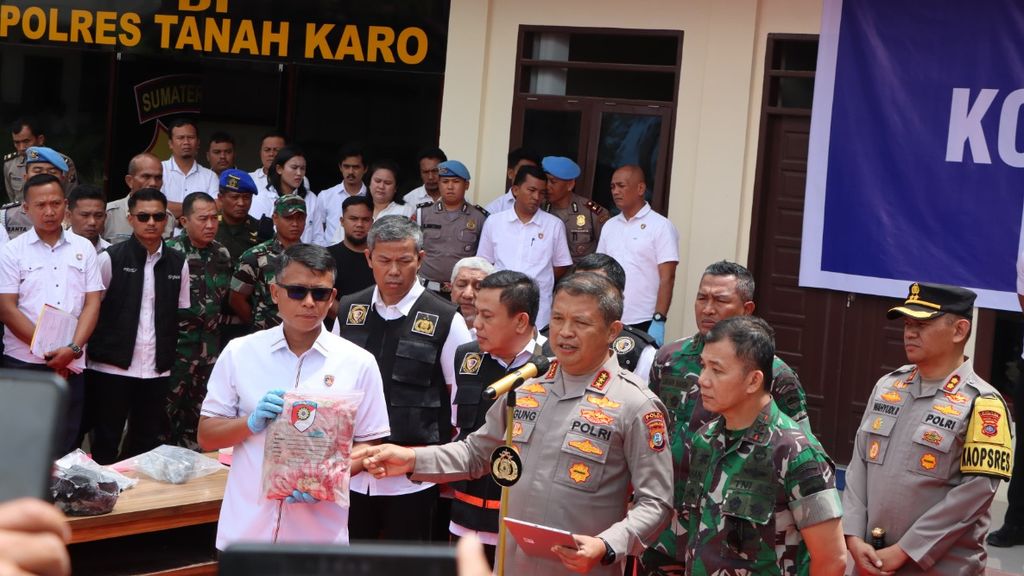 Pelaku Pembakaran Rumah Wartawan Di Karo Ditangkap, Sisa Botol Bahan ...