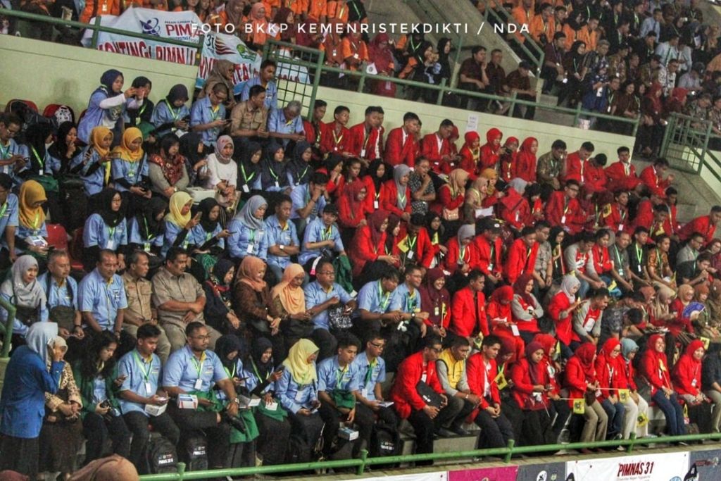 Ribuan mahasiswa dari perguruan tinggi di seluruh Indonesia mengikuti Pekan Ilmiah Mahasiswa Nasional Ke-31 di Universitas Negeri Yogyakarta pada 30 Agustus-2 September 2018.