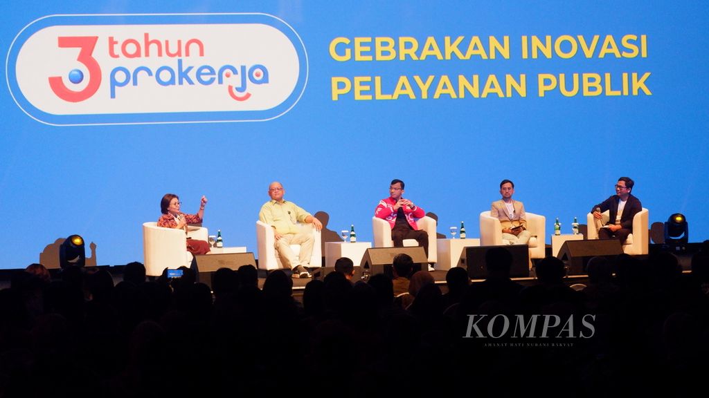 Diskusi tentang "Data untuk Agility" dalam acara Tiga Tahun Kartu Prakerja: Gebrakan Inovasi Pelayanan Publik di Djakarta Theater XXI, Jakarta, Rabu (15/3/2023). Selama tiga tahun (2020-2022), program Kartu Prakerja telah menjangkau 16,4 juta penerima manfaat di seluruh Indonesia.