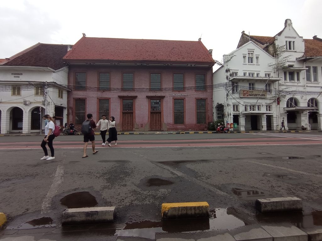 Toko Merah, salah satu hotel tempat menginap pelaut dari Eropa yang datang ke Batavia, Selasa (18/1/2022).