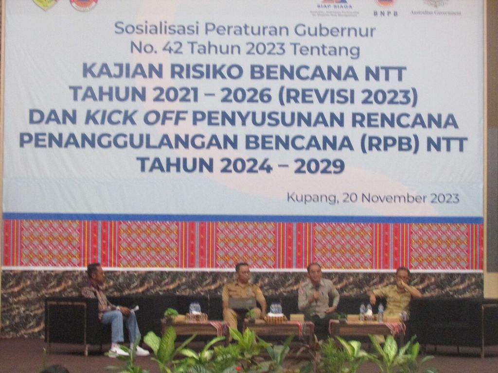 Bincang-bincang kajian risiko bencana NTT berlangsung di Kupang, Senin (20/11/2023). Setiap kabupaten/kota wajib memiliki kajian risiko bencana ini sebagai pedoman pembangunan di daerah itu.