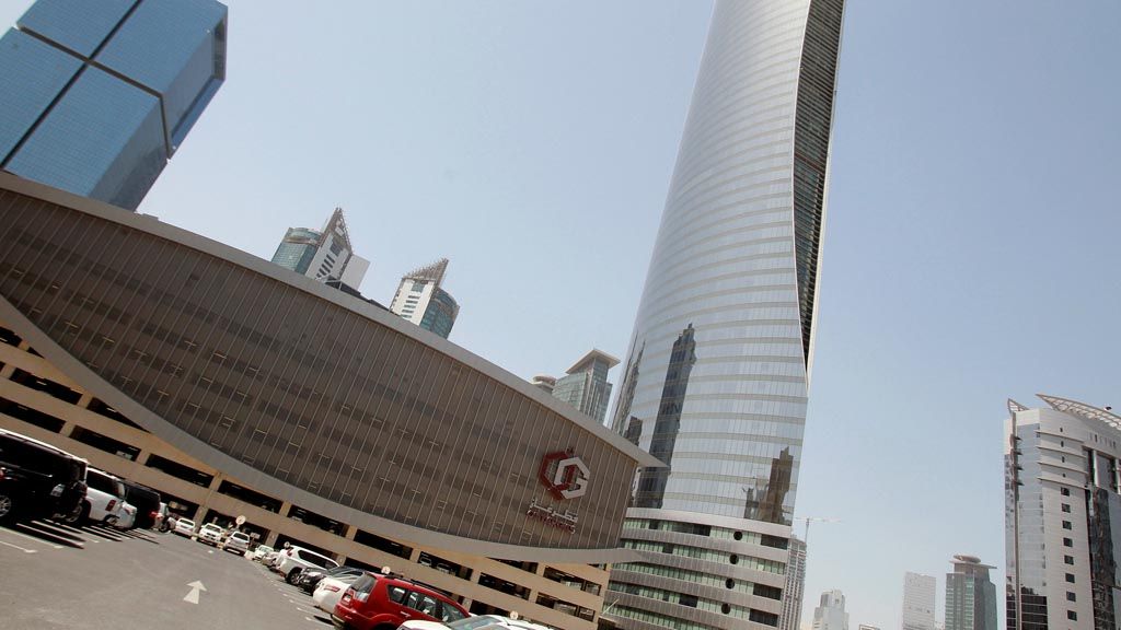 Gedung Qatargas terlihat di Doha, Qatar (13/6).