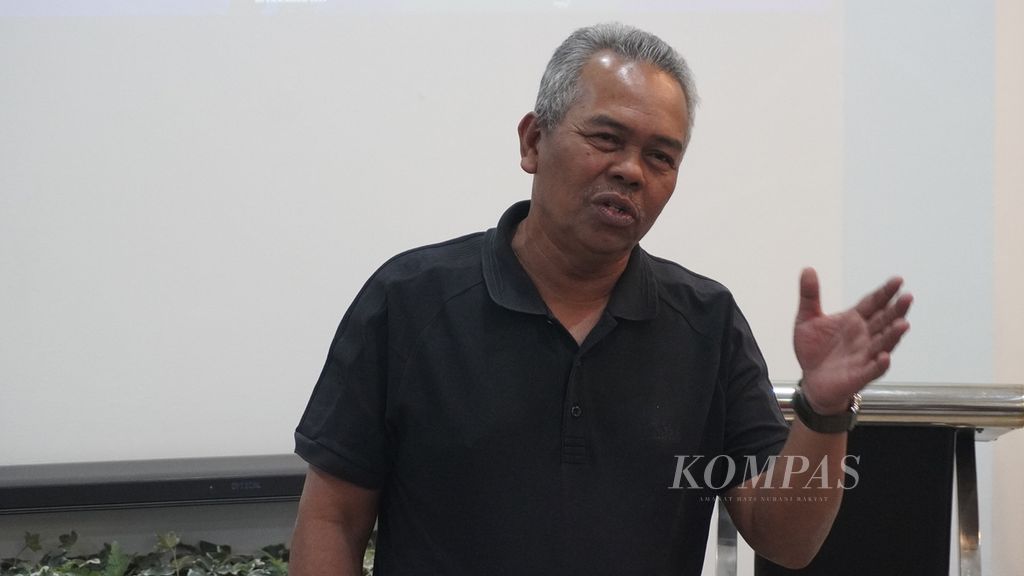 Pendiri Les' Copaque Production Sdn Bhd yang memproduksi animasi Upin Ipin, Burhanuddin Md Radzi, saat memberikan sambutan kepada rombongan Ikatan Setiakawan Wartawan Malaysia-Indonesia (Iswami) di Shah Alam, Selangor, Malaysia,  Rabu (29/6/2022).