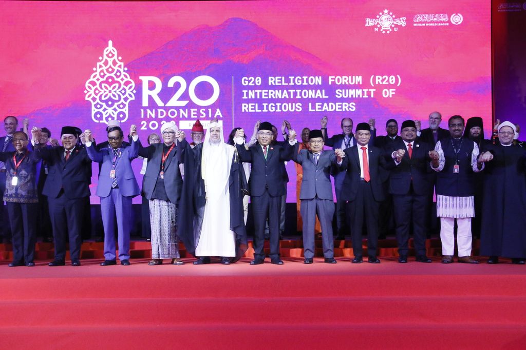 Sejumlah tokoh agama dan menteri Kabinet Indonesia Maju hadir dalam pembukaan G20 Religion Forum atau R20 di Nusa Dua, Bali, Rabu (2/11/2022).