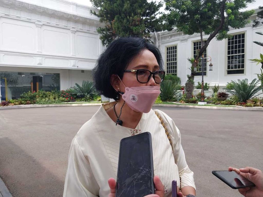 Ketua Umum Pengurus Besar Persatuan Guru Republik Indonesia (PGRI) Unifah Rosyidi ditemui di Kompeks Istana Kepresidenan, Jakarta, Selasa (20/9/2022).