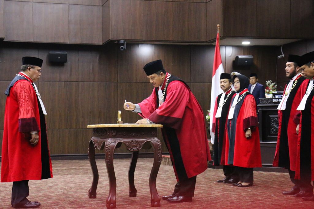 https://cdn-assetd.kompas.id/4mcC4rD_4u1S9l12or0odBl2bHo=/1024x683/https%3A%2F%2Fkompas.id%2Fwp-content%2Fuploads%2F2019%2F03%2FEA49A9F4-FBB1-443F-B536-BACDD87CD706_1553577966.jpeg