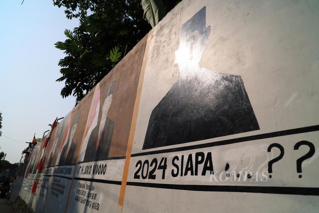 Mural foto-foto presiden RI tergambar di kawasan Cibuluh, Bogor, Jawa Barat, Sabtu (6/8/2022).