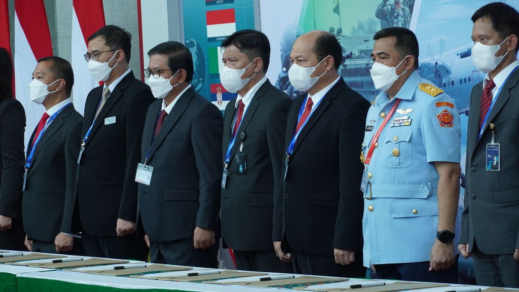 PT PAL yang merupakan bagian dari Defend ID menandatangani kontrak <i>refurbishment</i> KRI yang sudah tua di sela-sela Indo Defence, 2-5 November 2022.