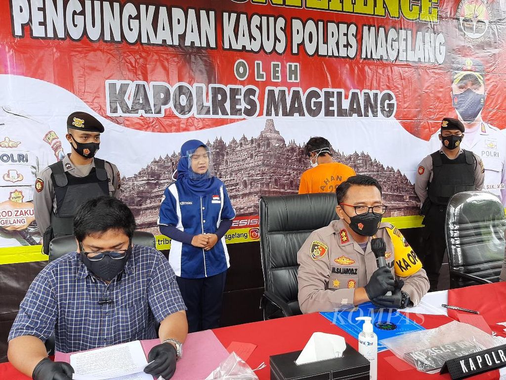 Konferensi pers terkait pembunuhan berencana terhadap warga Kabupaten Bekas, Jawa Barat, oleh jajaran Polres Magelang, Rabu (9/3/2022).