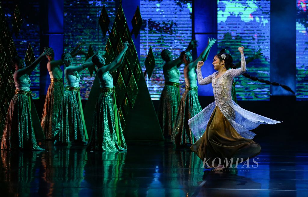 EKI Dance Company kembali menampilkan pertunjukan musikal <i>Ken Dedes</i> di Ciputra Artpreneur, Jakarta, Jumat (15/9/2023). Pertunjukan serupa pernah dihadirkan pada Maret 2023. 