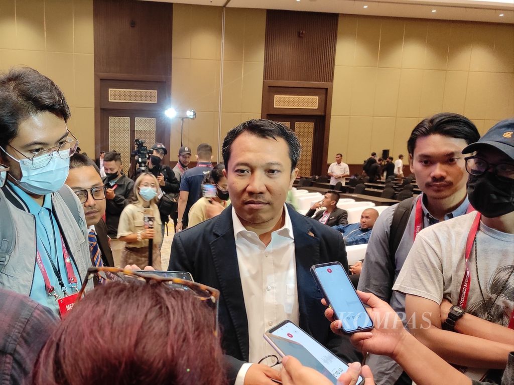 PSSI election chairman Amir Burhannudin gave a statement to the media after the PSSI Ordinary Congress, Sunday (15/1/2023), in Jakarta. Amir is tasked with making the PSSI nomination process successful for the 2023-2027 period.