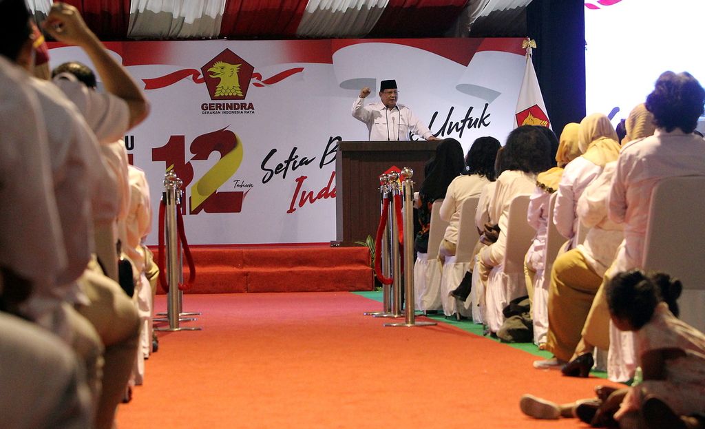 Ketua Dewan Pembina Partai Gerindra Prabowo Subianto menyampaikan pengarahan dalam peringatan HUT ke-12 Partai Gerindra di Kantor DPP Partai Gerindra, Jakarta Selatan, Kamis (6/2/2020).