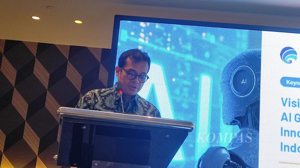 Wakil Menteri Komunikasi dan Informatika Nezar Patria saat menjadi pembicara dalam acara ThinkThank &amp; Journalism Workshop, Senin (6/5/2024), di Jakarta.