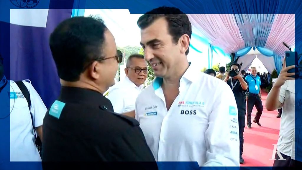 The Governor of DKI Jakarta, Anies Baswedan attended the meet and greet event with Formula E drivers in Jakarta Thursday (2/6/2022).
