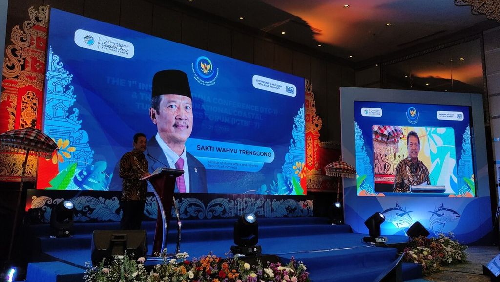 Direktorat Jenderal Perikanan Tangkap Kementerian Kelautan dan Perikanan menggelar acara The 1st Indonesia Tuna Conference (ITC-1) dan The 7th International Coastal Tuna Business Forum (ICTBF-7) di Kuta, Badung, Bali, mulai Rabu (24/5/2023). Menteri Kelautan dan Perikanan Sakti Wahyu Trenggono menyampaikan pidatonya sebelum membuka acara konferensi dan forum bisnis itu. 