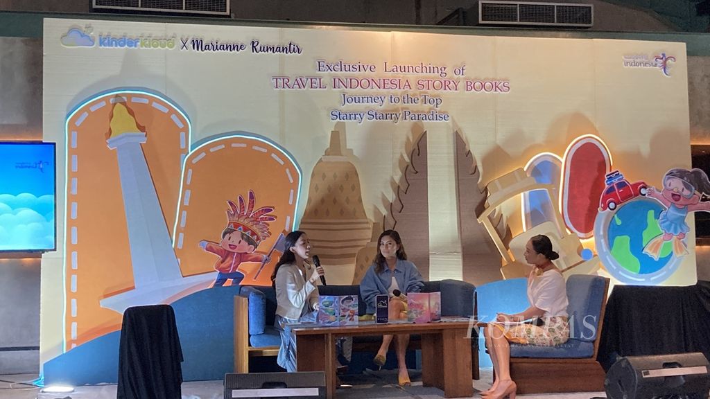 Peluncuran buku cerita anak berjudul <i>Lautan Berbintang</i> atau <i>Starry Starry Night</i> dan <i>Menuju Puncak</i> atau <i>Journey to the Top</i> di Jakarta, Kamis (29/9/2022). Buku ini digarap oleh Kementerian Pariwisata dan Ekonomi Kreatif bersama Kinderkloud, perusahaan rintisan di bidang edukasi anak.