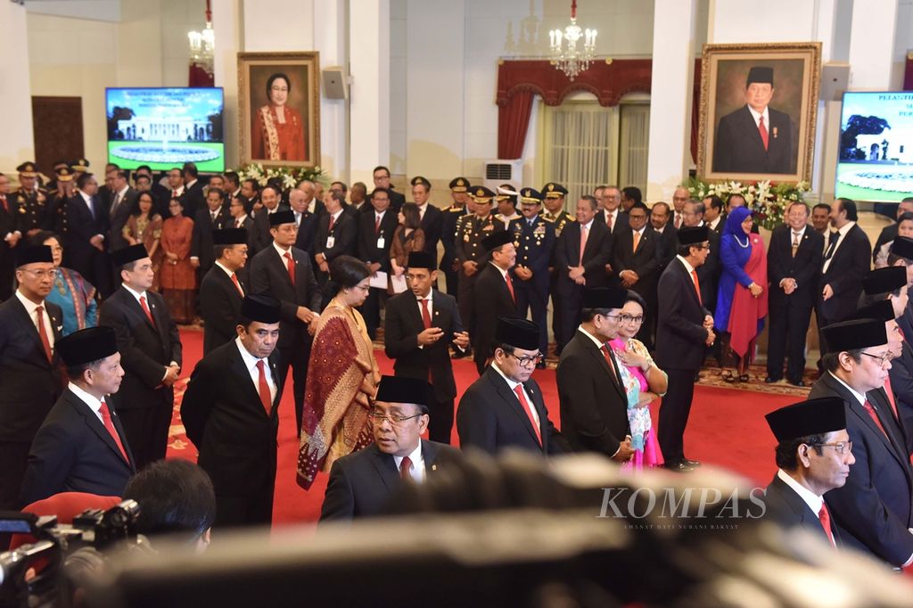 Suasana jalannya upacara pelantikan menteri oleh Presiden Joko Widodo di Istana Negara, Jakarta, Rabu (23/10/2019). Hari itu, Presiden Joko Widodo mengumumkan susunan kabinet pemerintahannya yang diberi nama Kabinet Indonesia Maju. 