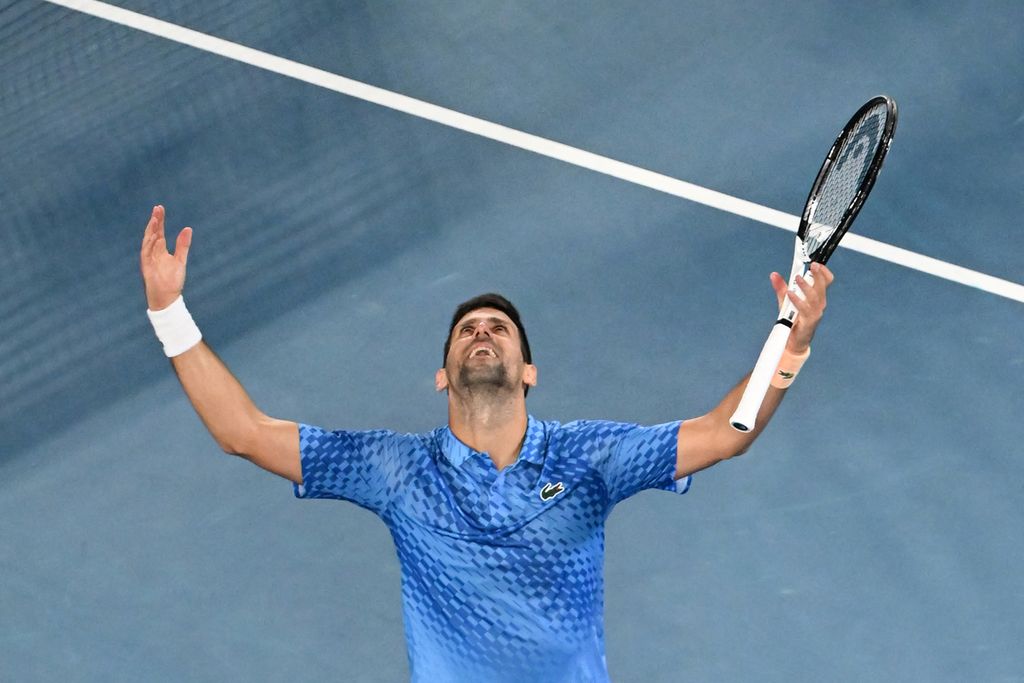 Ekspresi petenis Serbia Novak Djokovic seusai mengalahkan Stefanos Tsitsipas (Yunani) pada final tunggal putra Grand Slam Australia Terbuka 2023 di Melbourne, Australia, Minggu (29/1/2023) malam. Djokovic menang, 6-3, 7-6 (4), 7-6 (5). 