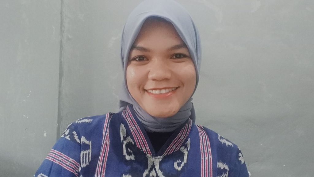  Arita Muhlisa, pegiat literasi di Ambon.