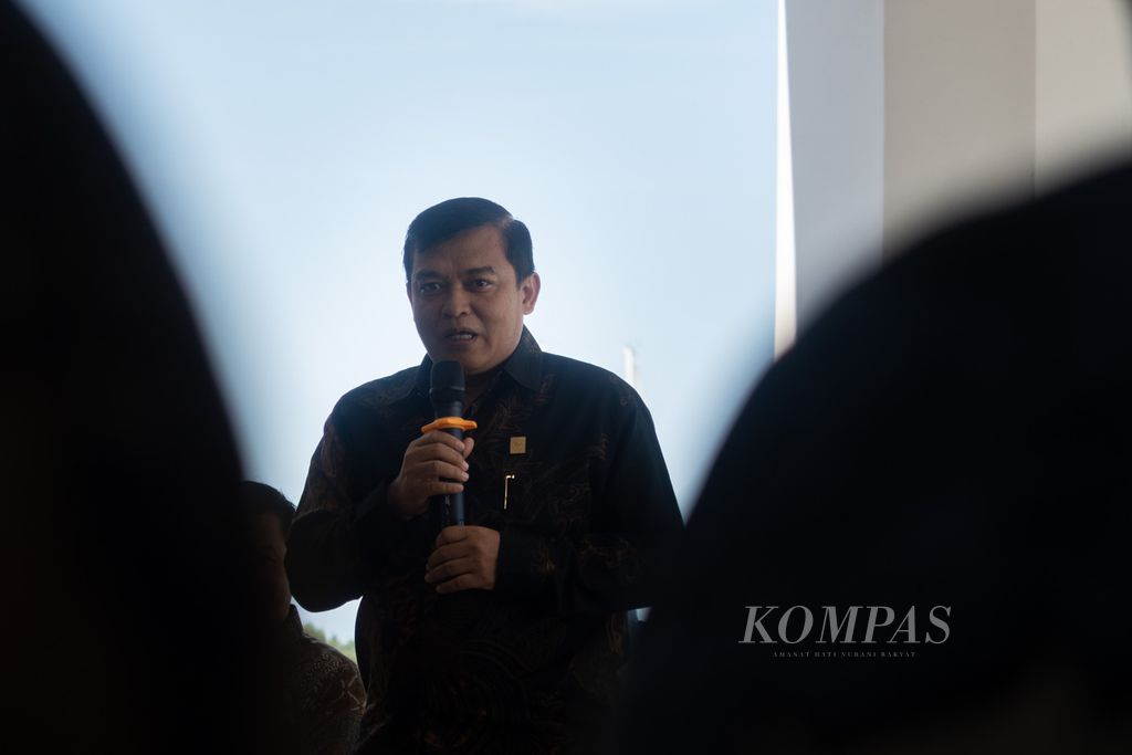 Pelaksana Tugas Direktur Jenderal Imigrasi Widodo Ekatjahjana meluncurkan layanan <i>multiple entry visa</i> (visa kunjungan beberapa kali perjalanan) di Batam, Kepulauan Riau, Senin (28/11/2022).