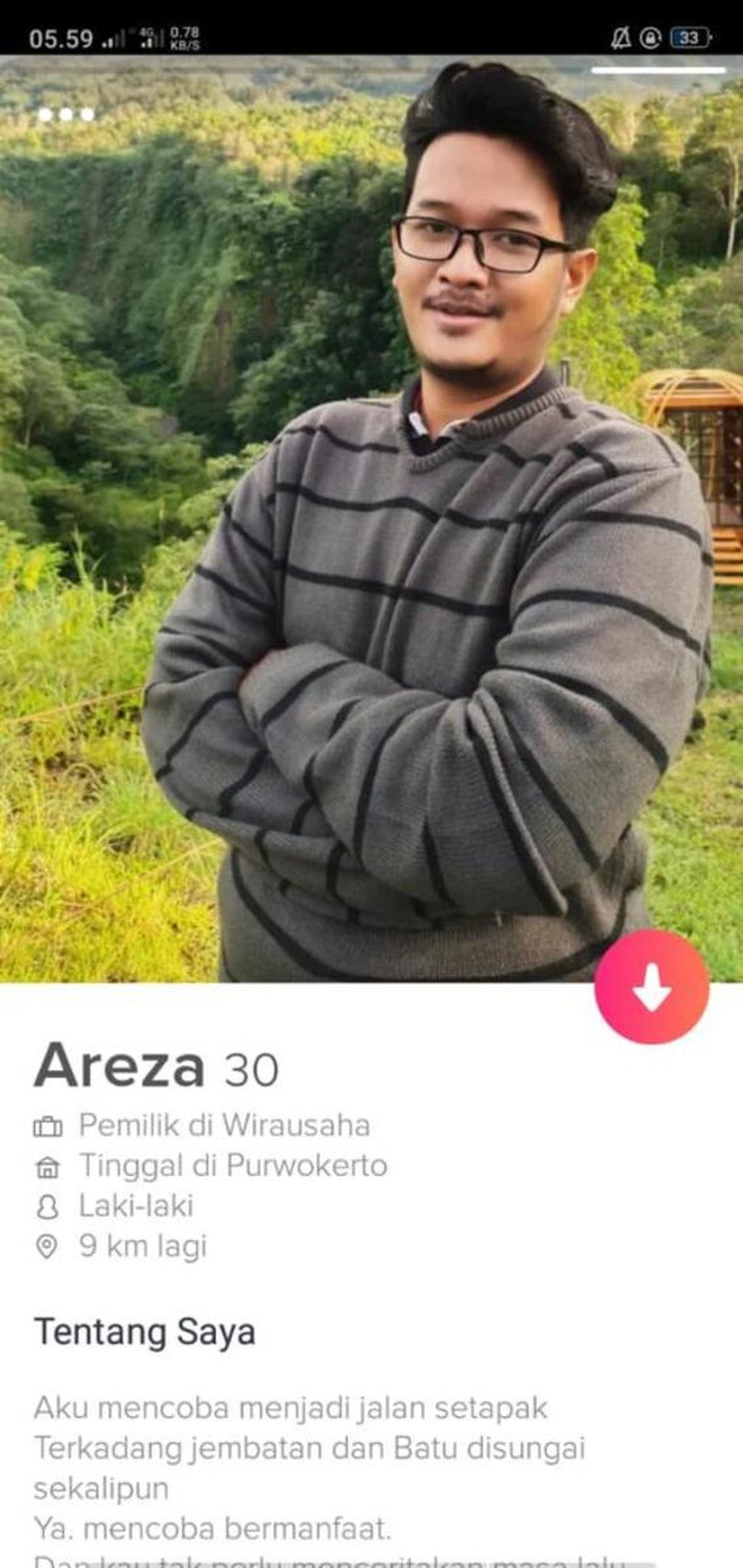 Tinder profile Faris Ahmad Faza (31) when he was active on Tinder in Purwokerto, Central Java, last May-November 2021. Faza has been reported to four police stations in Purwokerto, Kediri and Tulungagung.