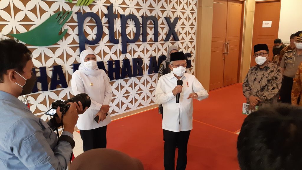 Wakil Presiden RI Ma'ruf Amin saat menghadiri acara Napak Tilas Peringatan dan Harlah Ke-67 Konfederasi Sarbumusi di Sidoarjo, Jatim, Jumat (30/9/2022). 