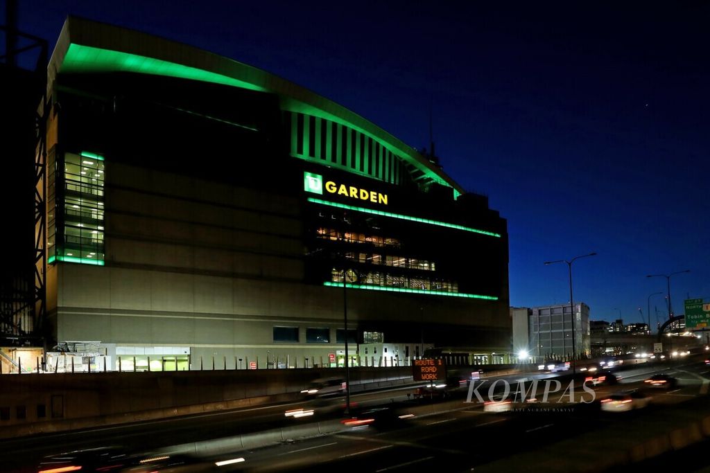 Penampakan luar TD Garden, markas klub NBA, Boston Celtics, Januari 2021. 