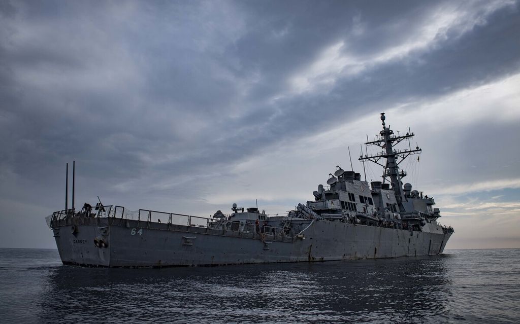 Dalam foto yang dirilis oleh Angkatan Laut Amerika Serikat ini tampak USS Carney yang tengah berada di Laut Tengah. Foto diambil pada 23 Oktober 2018. 