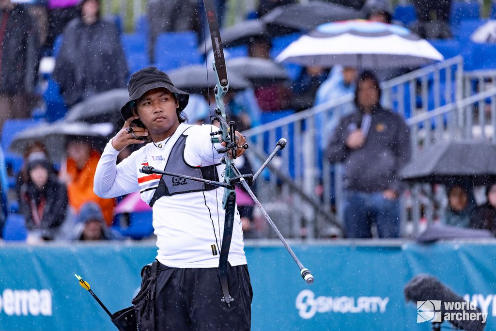 Indonesian archery athlete from the <i>recurve</i> division, Arif Dwi Pangestu, competed in the World Championships in Berlin, Germany, 31 June 2023-6 August 2023. The World Championships in Berlin started the qualification period for the Paris 2024 Olympics. Arif qualified for Paris.