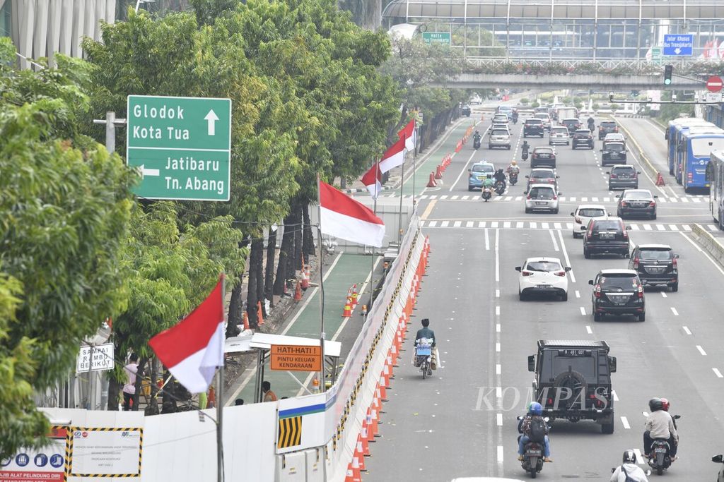 Proyek MRT fase 2 di Jalan MH Thamrin, Jakarta, Selasa (11/8/2020). 