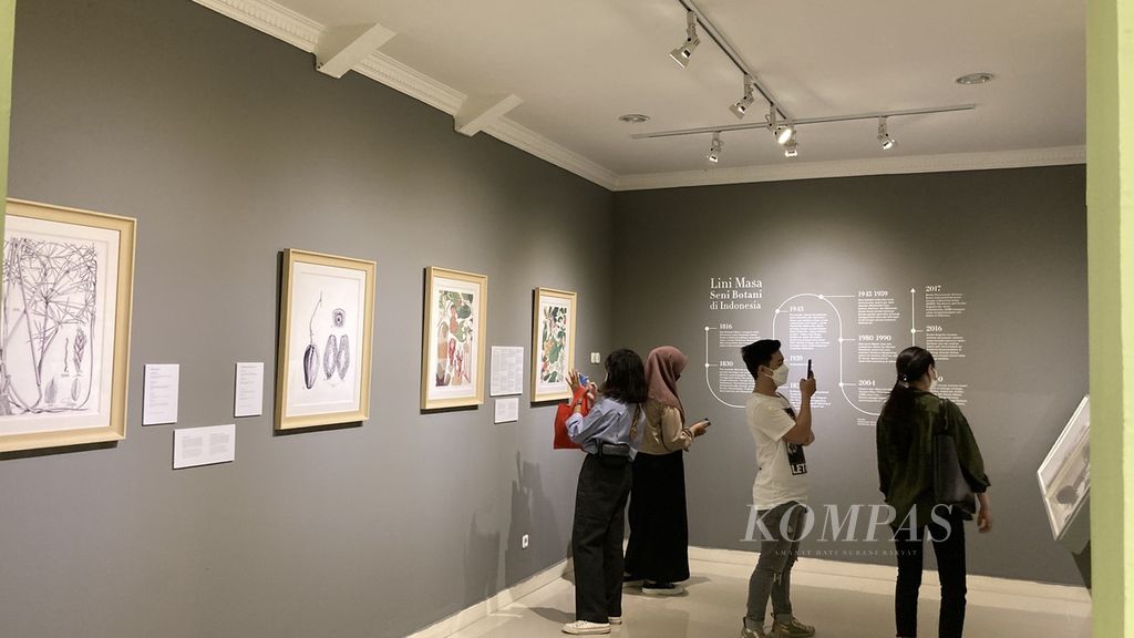 Pameran seni botani Ragam Flora Indonesia (RFI) ketiga berjudul "Botanical Art: Evoking the Beauty of Science" diselenggarakan di Gedung D, Galeri Nasional, Jakarta, pada 7 Juli hingga 8 Agustus 2022. 
