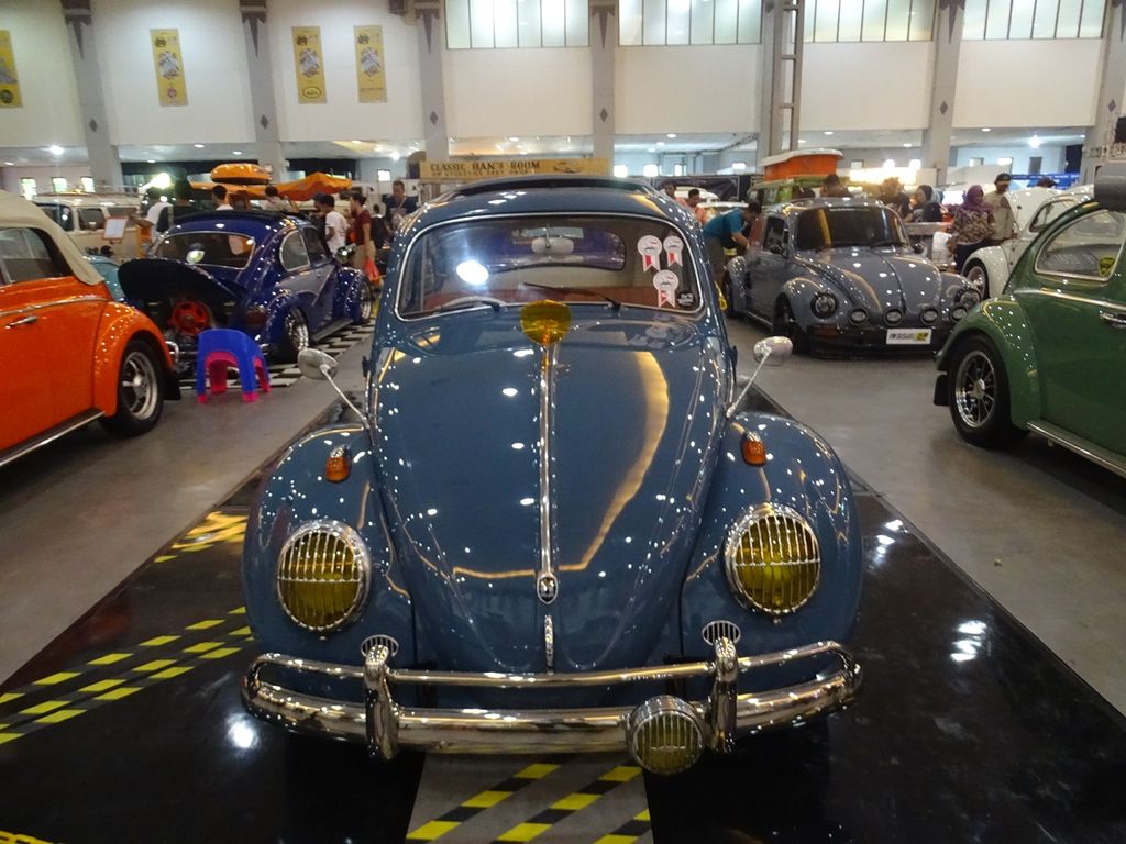 Inilah mobil-mobil antik yang dipamerkan dalam JVWF. Sekitar 2.000 mobil dipamerkan, sebagian besar didominasi mobil jenis VW kodok.