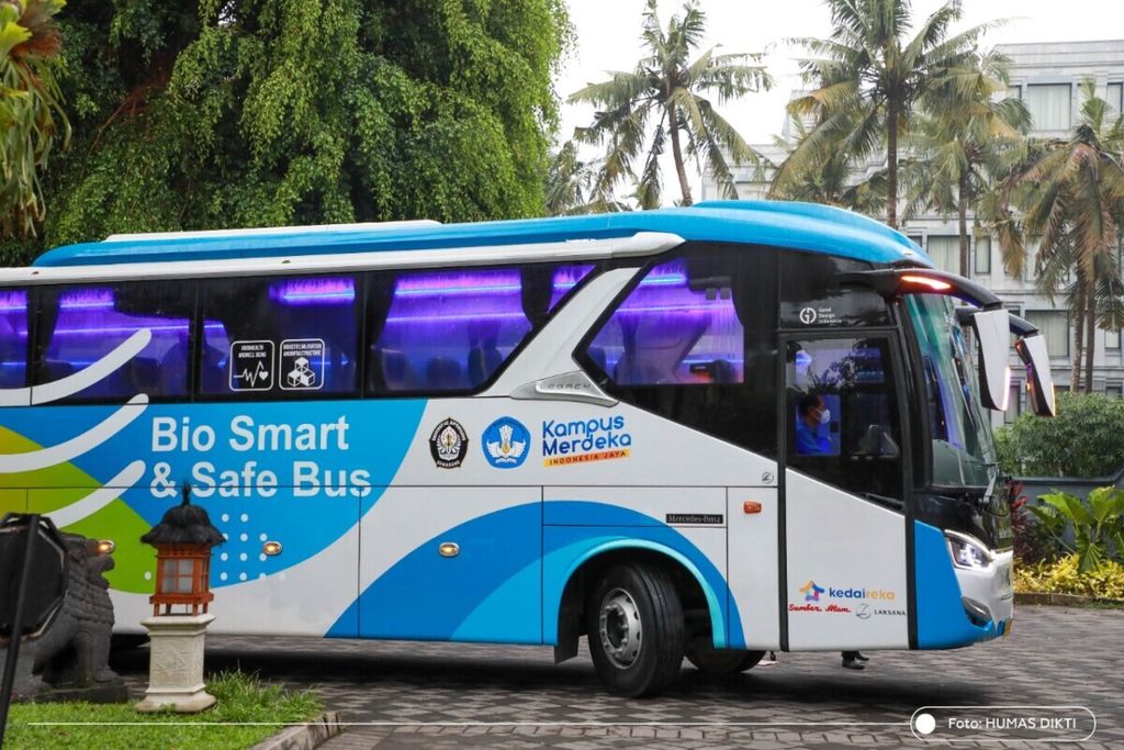 Universitas Diponegoro (Undip) berhasil mengembangkan <i>bio smart and safe bus</i>. Kendaraan ini merupakan hasil kerja sama antara Undip dan PO Sumber Alam yang berhasil didanai melalui program Matching Fund dan Kedaireka. 