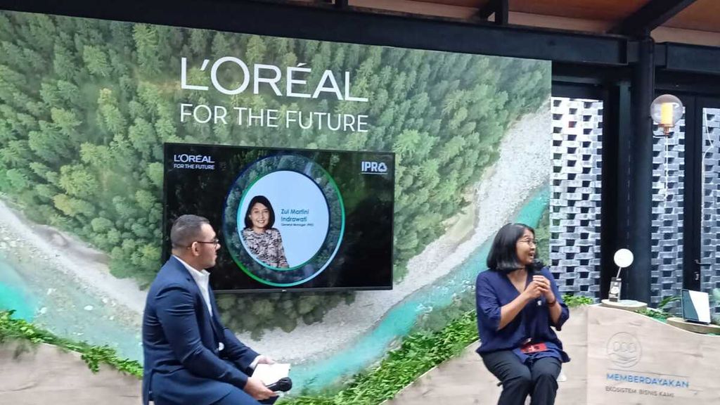 Suasana acara bertajuk "L'Oréal for the Future" pada Selasa (6/12/2022) di Jakarta.