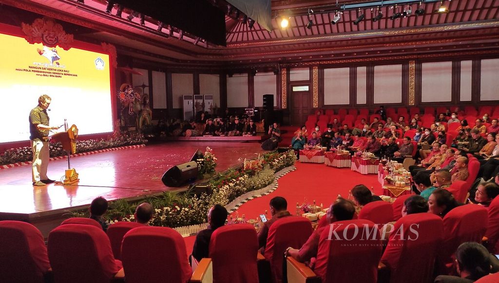 Suasana acara pengarahan Gubernur Bali kepada kalangan pelaku usaha pariwisata di Bali di Gedung Ksirarnawa, Taman Werdhi Budaya Provinsi Bali, Kota Denpasar, Selasa (31/5/2022).