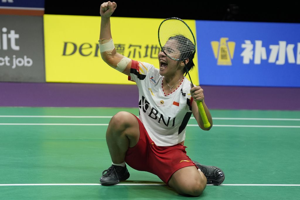 The expression of Ester Nurumi Tri Wardoyo became the determining factor in Indonesia's victory against Thailand in the quarterfinals of the Uber Cup in Chengdu, China, on Friday (3/5/2024). Ester defeated Supanida Katethong.