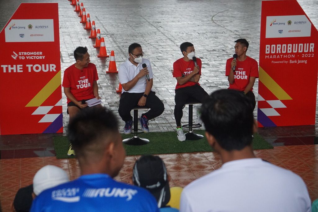 Talkshow dalam acara "The Tour" Borobudur Marathon 2022 di lapangan Futsal GOR Satria, Purwokerto, Banyumas, Jawa Tengah, Minggu (7/8/2022).