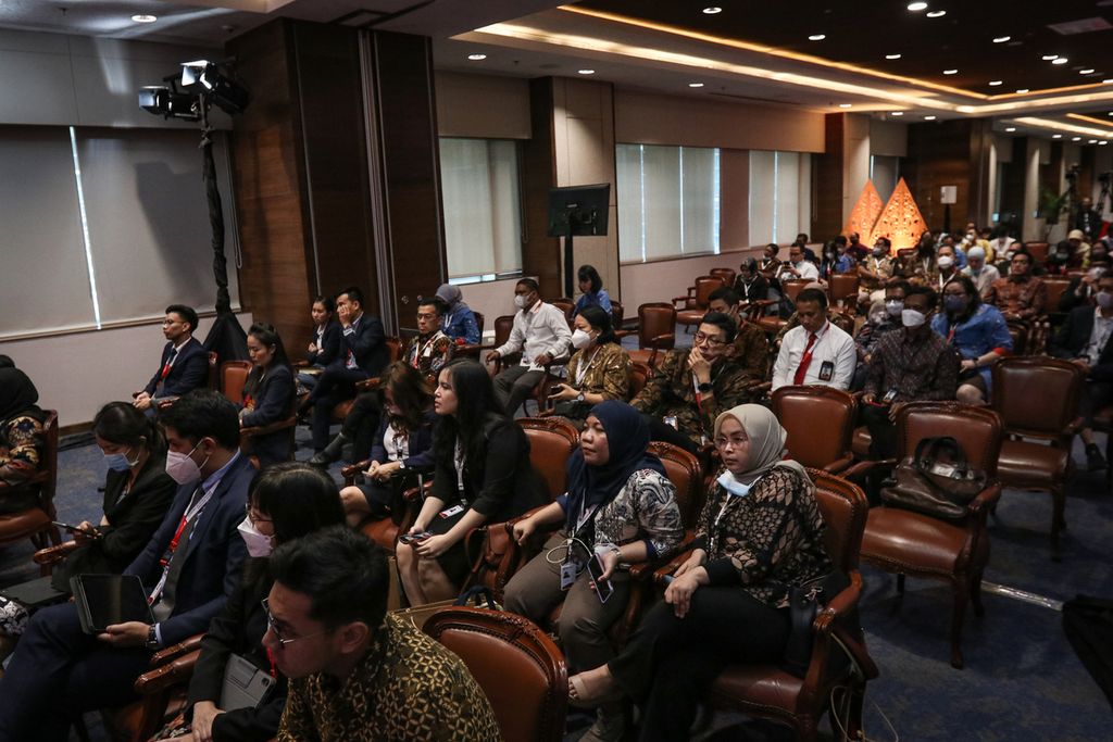 Participants listened to the High Level Seminar "ASEAN Matters: Epicentrum of Growth" at the Bank Indonesia Office, Jakarta, Monday (6/3/2023). Indonesia invites Southeast Asian countries to be optimistic about becoming the center of world economic growth.