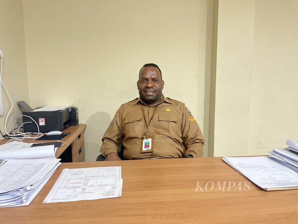 Kepala Bidang Pencegahan dan Pengendalian Penyakit Dinas Kesehatan Papua Arinius Weya