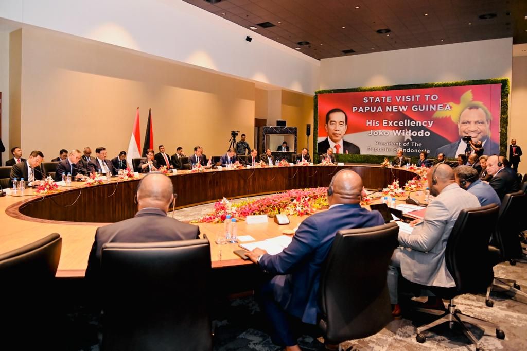 President Joko Widodo held a bilateral meeting with Papua New Guinea Prime Minister James Marape at the APEC Haus in Port Moresby, Papua New Guinea on Wednesday (7/5/2023).