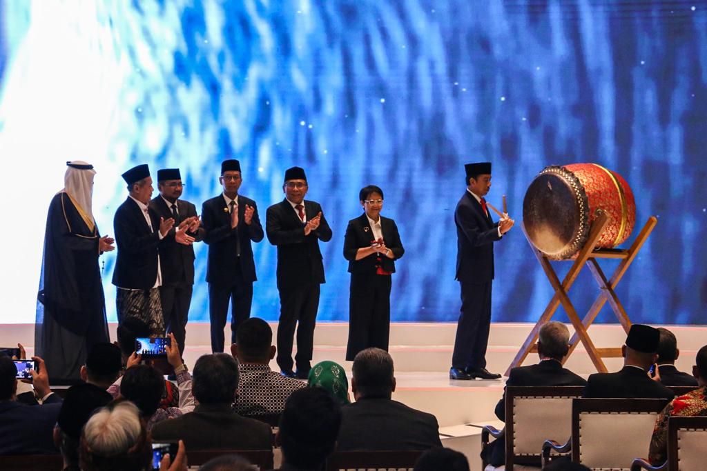 President Joko Widodo symbolically opened the R20 International Summit of Religious Authorities (ISORA) event in Jakarta on Monday (27/11/2023).