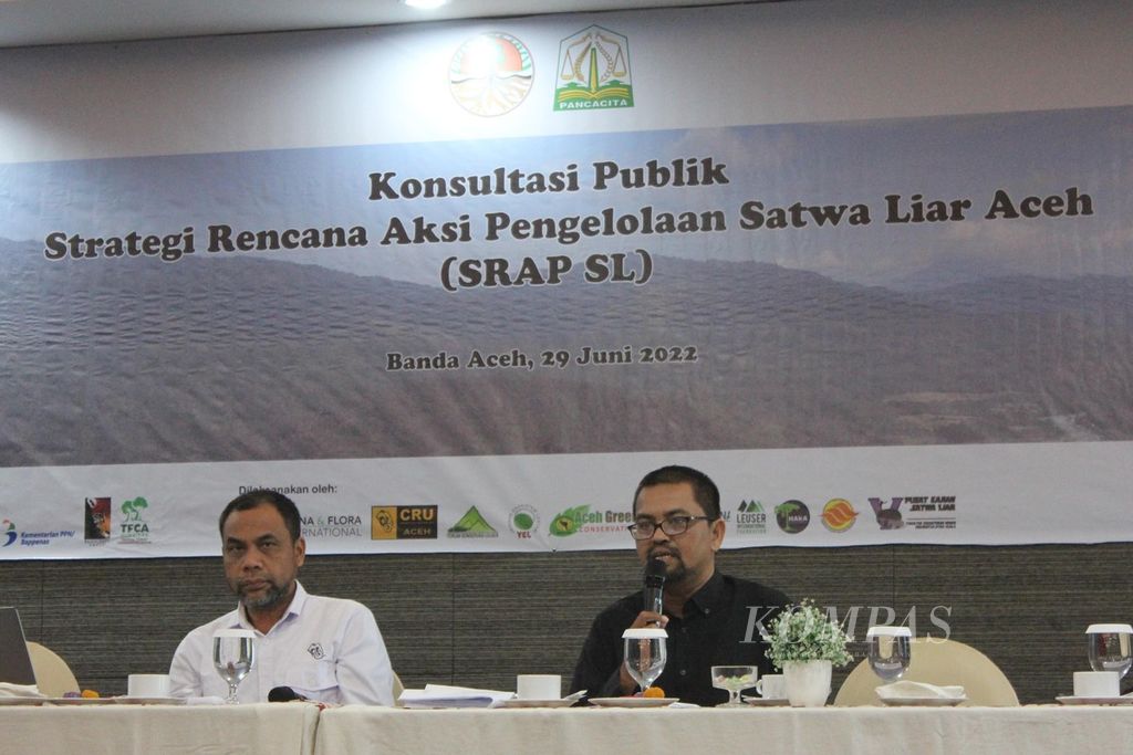 Pembahasan draf dokumen Strategi Rencana Aksi Pengelolaan Satwa Liar (SRAP SL) dirumuskan oleh Dinas Lingkungan Hidup dan Kehutanan Aceh, Balai Konservasi Sumber Daya Alam Aceh, lembaga swadaya masyarakat, dan akademisi, Rabu (29/6/2022) di Banda Aceh. 