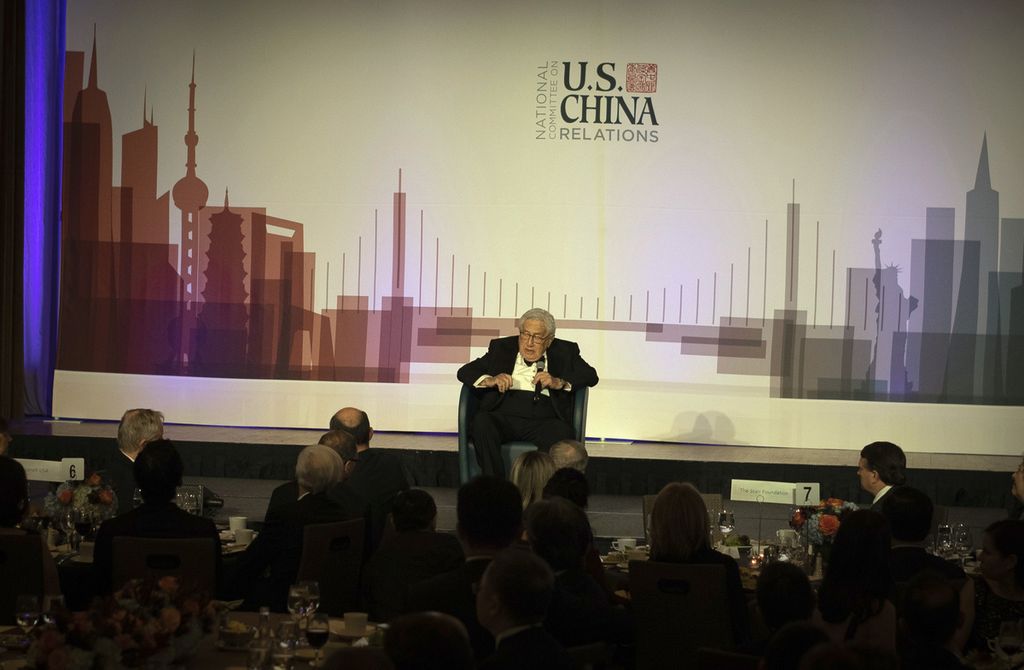 Mantan Menteri Luar Negeri AS Henry Kissinger berbicara dalam jamuan makan malam tahunan Komite Nasional Urusan Hubungan AS-China di New York, Amerika Serikat, 14 November 2019. 