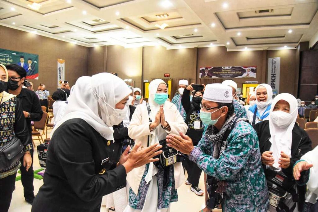 Calon jemaah haji asal Jatim saat mengikuti manasik di Surabaya, Jatim, Jumat (5/5/2023). 