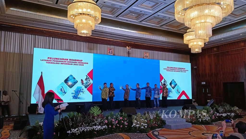 Otoritas Jasa Keuangan (OJK) meluncurkan Road Map Layanan Pendanaan Bersama Berbasis Teknologi Informasi tahun 2023-2028 di Jakarta, Jumat (10/11/2024). Melalui peta jalan ini, OJK berfokus untuk melindungi para konsumen pinjaman daring atau pinjol.